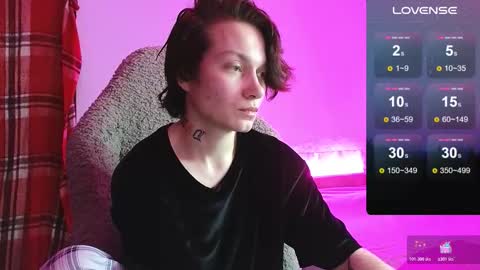 esajukyy online show from 11-11-25, 01:44