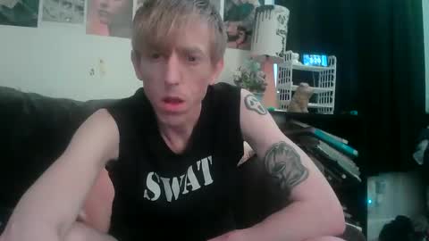 Snapshot of esc_del chatting on 03-05-25, 10:21 esc del online show from 03-05-25, 10:21