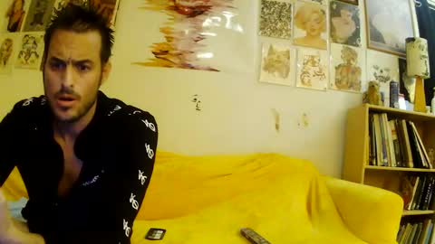 Snapshot of esc_del chatting on 09-15-25, 10:59 esc del online show from 09-15-25, 10:59