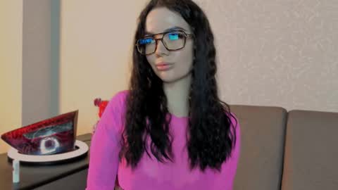 Esenya online show from 10-31-25, 10:05