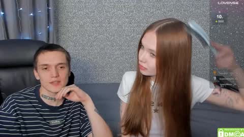 Snapshot of eshcka chatting on 01-12-25, 07:53 Megan and Brad online show from 01-12-25, 07:53