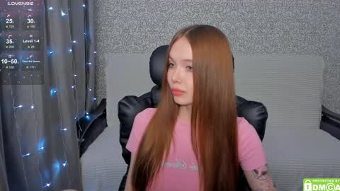 Snapshot of eshcka chatting on 01-22-25, 11:53 Megan and Brad online show from 01-22-25, 11:53