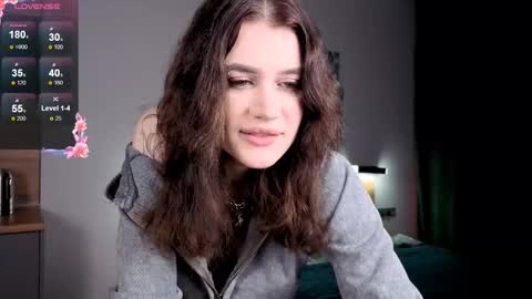 EshleGreen online show from 11-28-25, 03:14