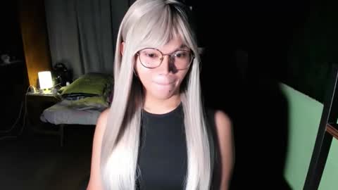 Chelliane online show from 10-24-25, 05:26