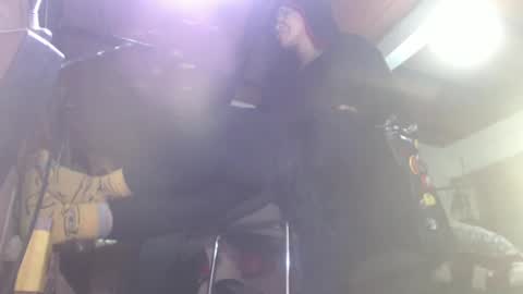 Eskela911 online show from 02-17-25, 01:25