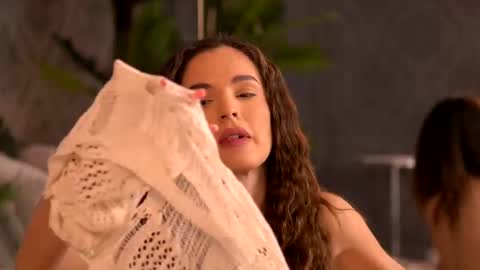 Raluca  online show from 03-05-25, 02:36