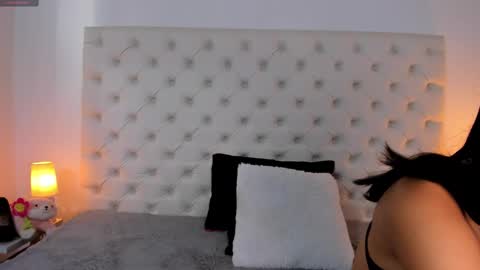 esmeralda  online show from 02-08-25, 03:21