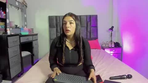 Perla online show from 01-16-26, 06:28