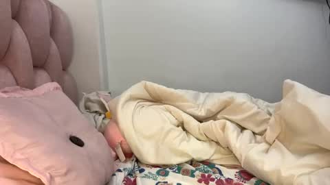 ESMERALDA online show from 03-05-25, 05:29