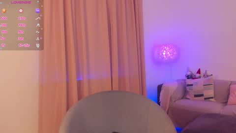 Esmi online show from 01-07-25, 03:54