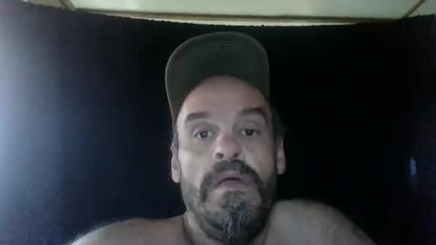 Essensual Elf online show from 10-17-25, 10:01