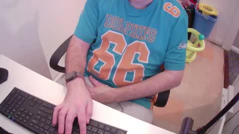 Snapshot of essex_wild chatting on 02-05-25, 08:35 Morph online show from 02-05-25, 08:35