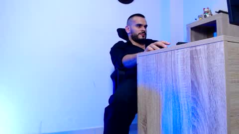 Esteban Fernandez online show from 02-27-26, 04:12