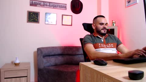 Esteban Fernandez online show from 03-15-26, 05:02