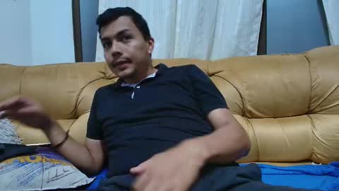 Esteban online show from 10-07-25, 03:04