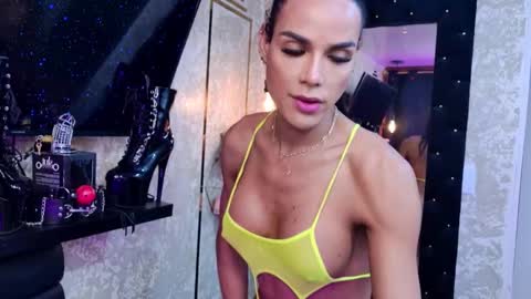 estefania1812 online show from 02-18-26, 01:40