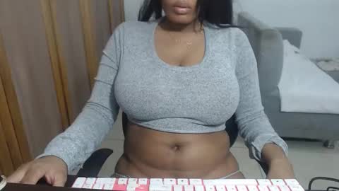 Snapshot of estefania_starlovee chatting on 01-18-26, 11:08 estefania_starlovee online show from 01-18-26, 11:08