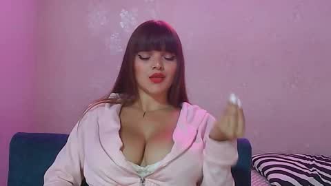 Snapshot of estefaniia__121 chatting on 01-07-26, 02:30 Estefa online show from 01-07-26, 02:30