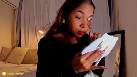 Snapshot of estefy_arroyo1 chatting on 10-05-25, 06:23 estefy_arroyo1 online show from 10-05-25, 06:23