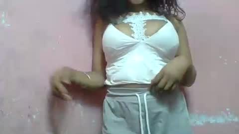 estelah20 online show from 11-29-25, 09:01