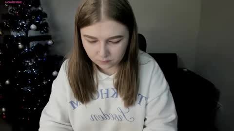 Estella Miles online show from 01-07-25, 06:59