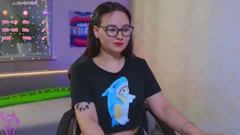 EsterPlayful online show from 09-22-25, 01:13