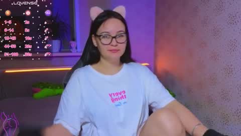 EsterPlayful online show from 09-27-25, 02:33