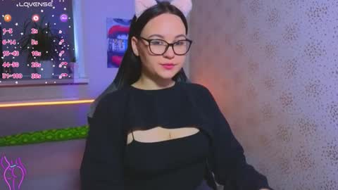 EsterPlayful online show from 09-30-25, 10:42