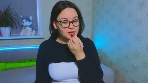 EsterPlayful online show from 12-02-25, 08:08