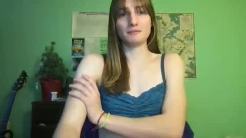 Snapshot of esthergreyplus chatting on 01-26-25, 08:56 Esther Grey online show from 01-26-25, 08:56