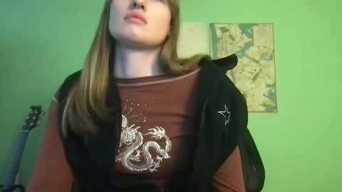 Snapshot of esthergreyplus chatting on 02-20-25, 10:37 Esther Grey online show from 02-20-25, 10:37