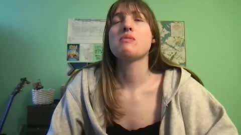 Snapshot of esthergreyplus chatting on 02-26-25, 06:11 Esther Grey online show from 02-26-25, 06:11