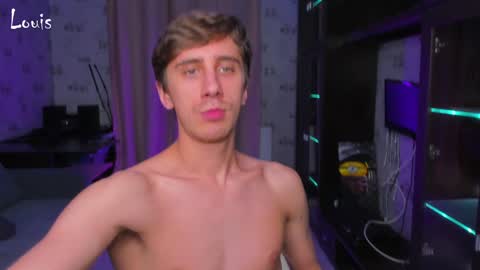 Snapshot of esthetics_boys chatting on 12-01-24, 10:10 LOUIS online show from 12-01-24, 10:10