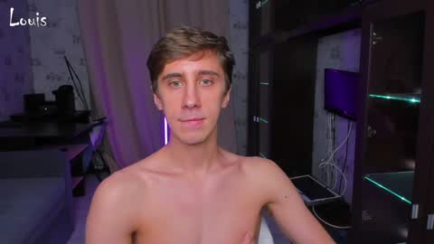 Snapshot of esthetics_boys chatting on 12-05-24, 12:30 LOUIS online show from 12-05-24, 12:30