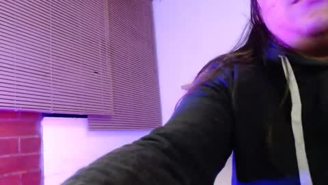 Estrella online show from 01-07-26, 03:20