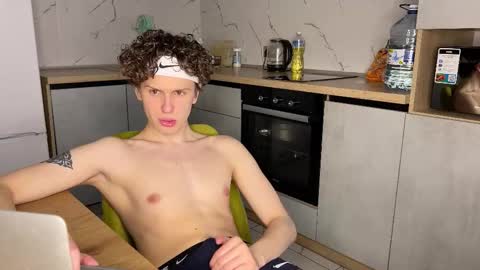 Alex online show from 03-02-26, 01:40