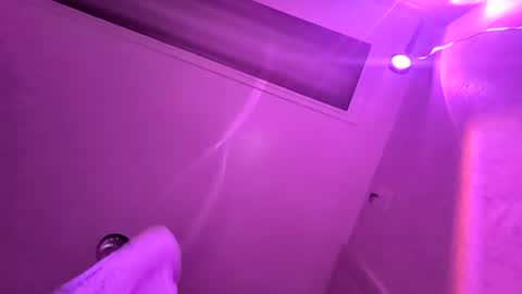 Snapshot of et528007 chatting on 09-18-25, 02:19 et528007 online show from 09-18-25, 02:19