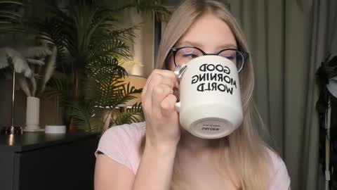 Natalie online show from 11-15-25, 05:49