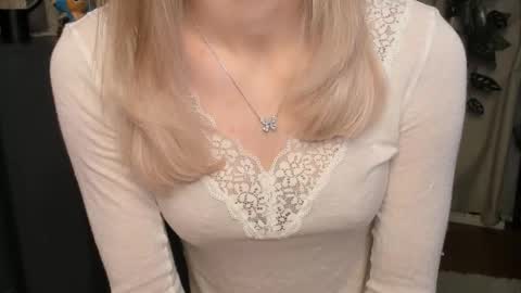 Natalie online show from 02-20-26, 05:48