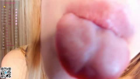 Elsa online show from 03-08-25, 07:42