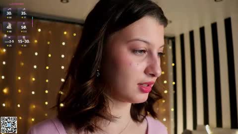 Elsa online show from 11-22-25, 06:07