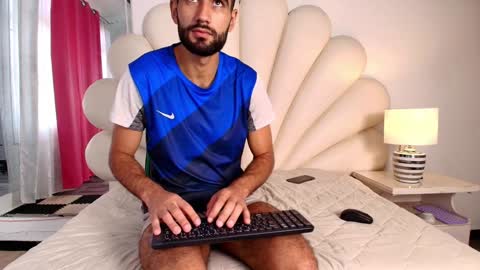 Ethan online show from 01-17-25, 03:11