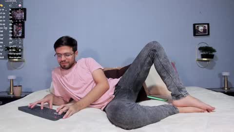 ADAM TAYLOR  ETHAN CAMBAL INDEPENDENT MODELS online show from 01-03-25, 11:23