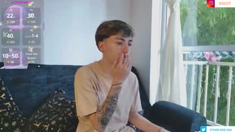 ethan and ava online show from 12-17-25, 12:33