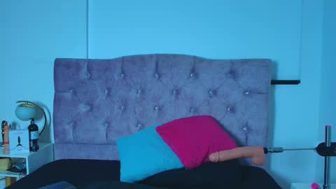 ethan  online show from 02-19-26, 04:19