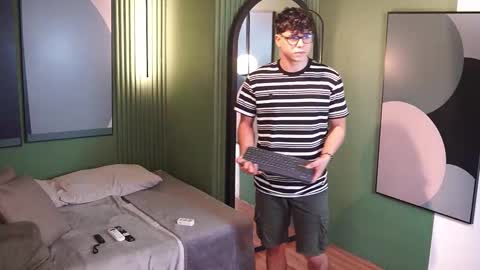 ethan_occonor online show from 10-01-25, 12:55