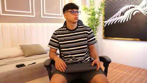 ethan_occonor online show from 12-20-25, 12:45