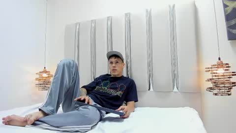 Snapshot of ethan_wolfe chatting on 02-28-26, 05:30 Mauricio Marin Antia online show from 02-28-26, 05:30