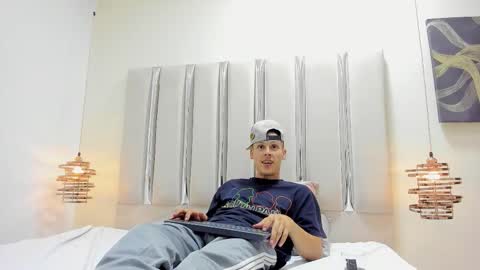 Snapshot of ethan_wolfe chatting on 03-02-26, 05:19 Mauricio Marin Antia online show from 03-02-26, 05:19