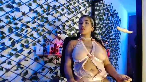 Snapshot of ethanandbrianna chatting on 09-22-25, 12:34 ethanandbrianna online show from 09-22-25, 12:34